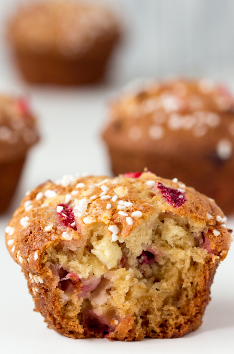 Bakery Style Strawberry and White Chocolate Muffins - fluffy and sweet with a delicious strawberry tang. | Ideahacks.com