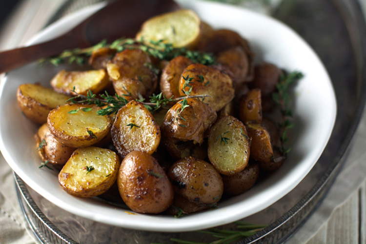 This potato recipe combines both sweet and salty flavors into one dish. | Ideahacks.com