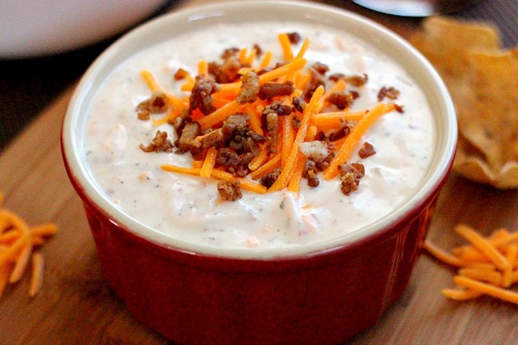 This Cheddar Bacon Ranch Dip recipe is loaded with cheese, bacon, Ranch, and sour cream. | Ideahacks.com