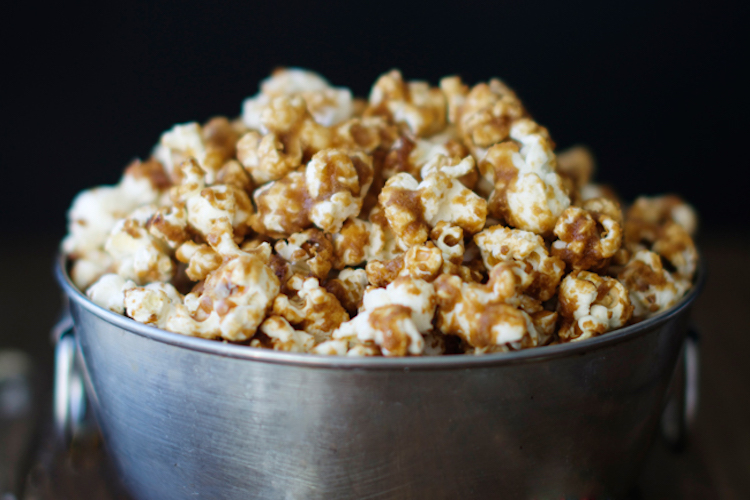 No-Bake Salted Caramel Popcorn - A quick and easy treat that will literally melt in your mouth. | Ideahacks.com