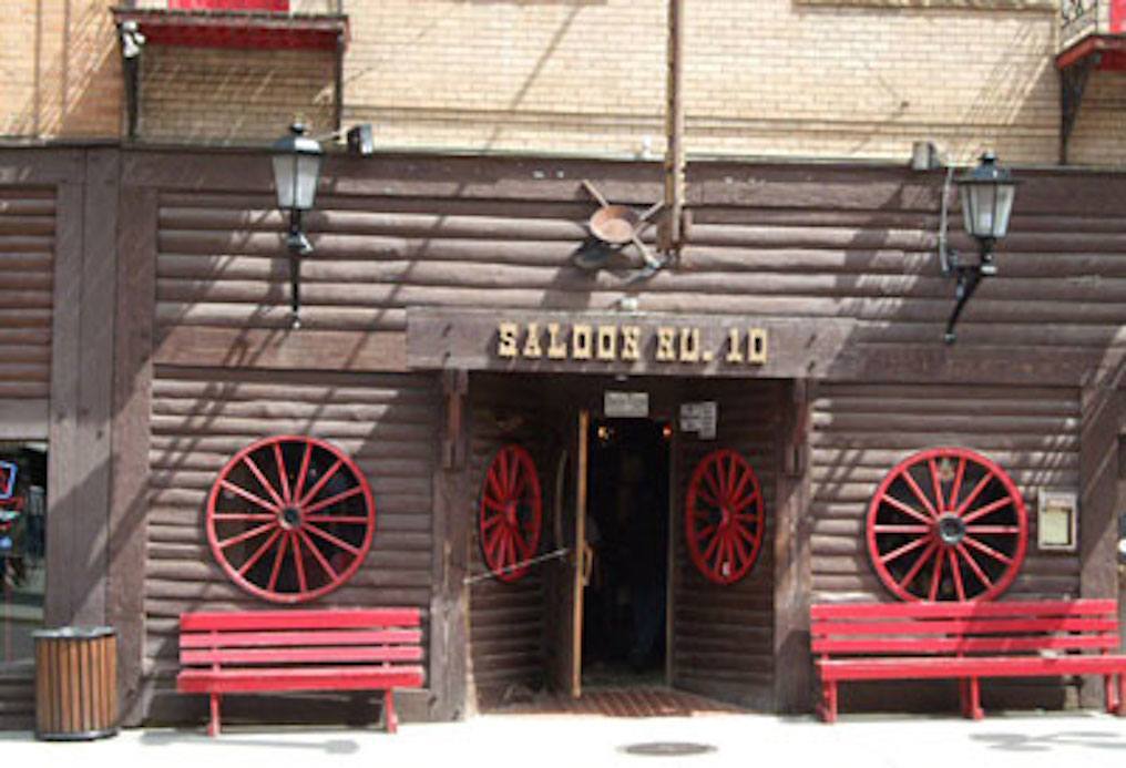 Saloon no. 10