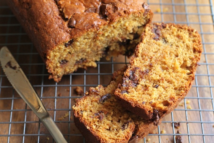 Chocolate Chunk Orange Bread - a delicious quick bread with a subtle orange flavor and big chunks of chocolate. | Ideahacks.com