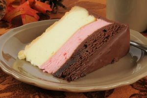 Neapolitan cheesecake