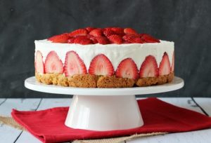 Strawberry shortcake cheesecake