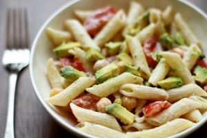 Chickpea Avocado Pasta Salad - This healthy pasta salad recipe is packed with protein and good fats, thanks to chickpeas and fresh avocado | Ideahacks.com