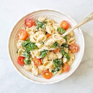Macaroni & Cheese Shells With Kale & Tomatoes