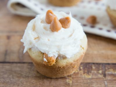 Miniature Caramel Filled Butterscotch Cookie Cups - This is the perfect mini dessert recipe that includes butterscotch and caramel. Yummy! | Ideahacks.com