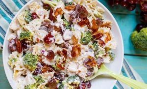 Broccoli Grape and Pasta Salad