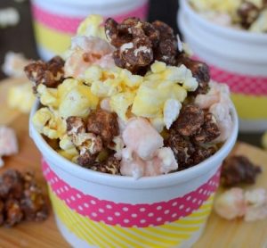 Banana Split Popcorn