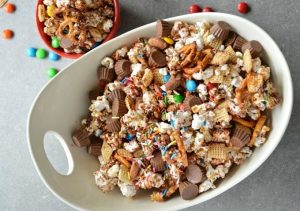 Loaded Candy Bar Popcorn