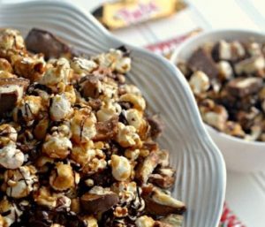 Twix Caramel Popcorn