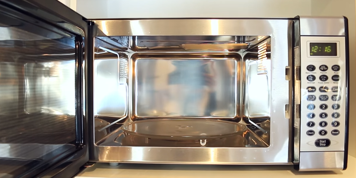 shinny countertop microwave